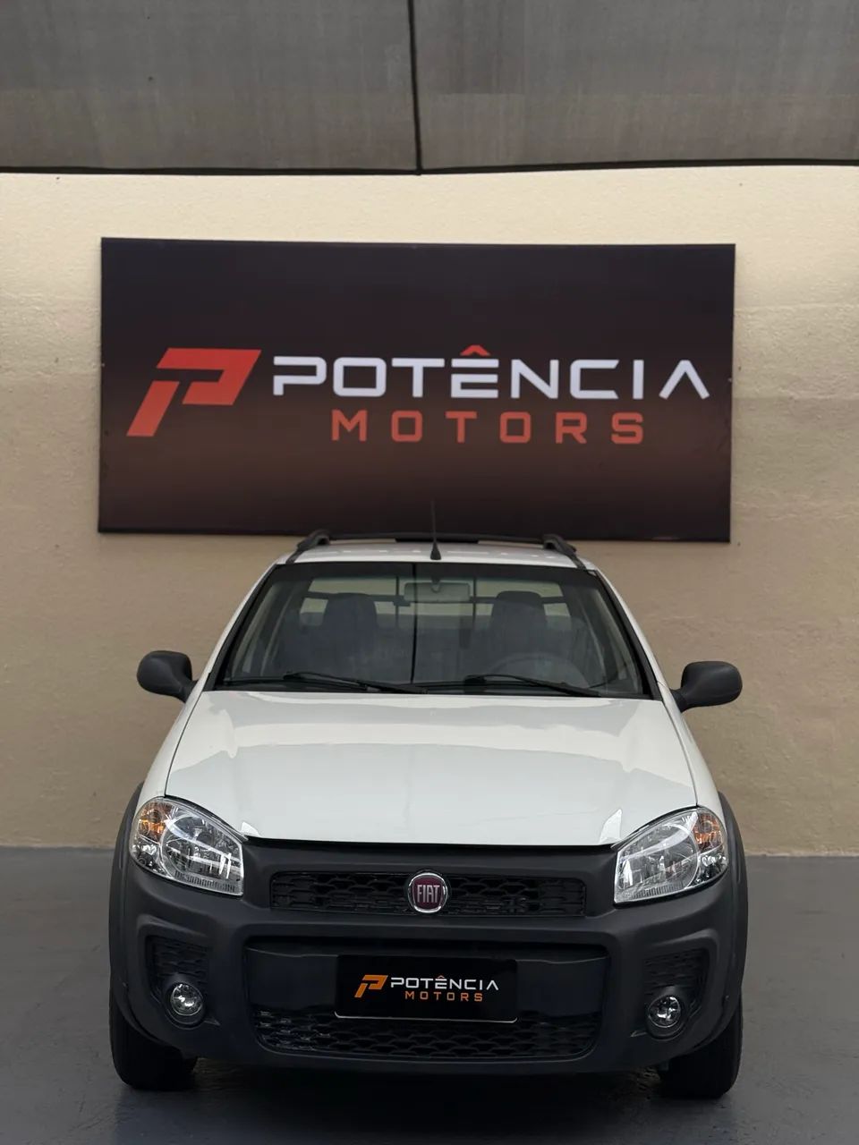 Fiat Strada Working Hard 1.4 Fire Flex 8V CE 2017 - Foto 2