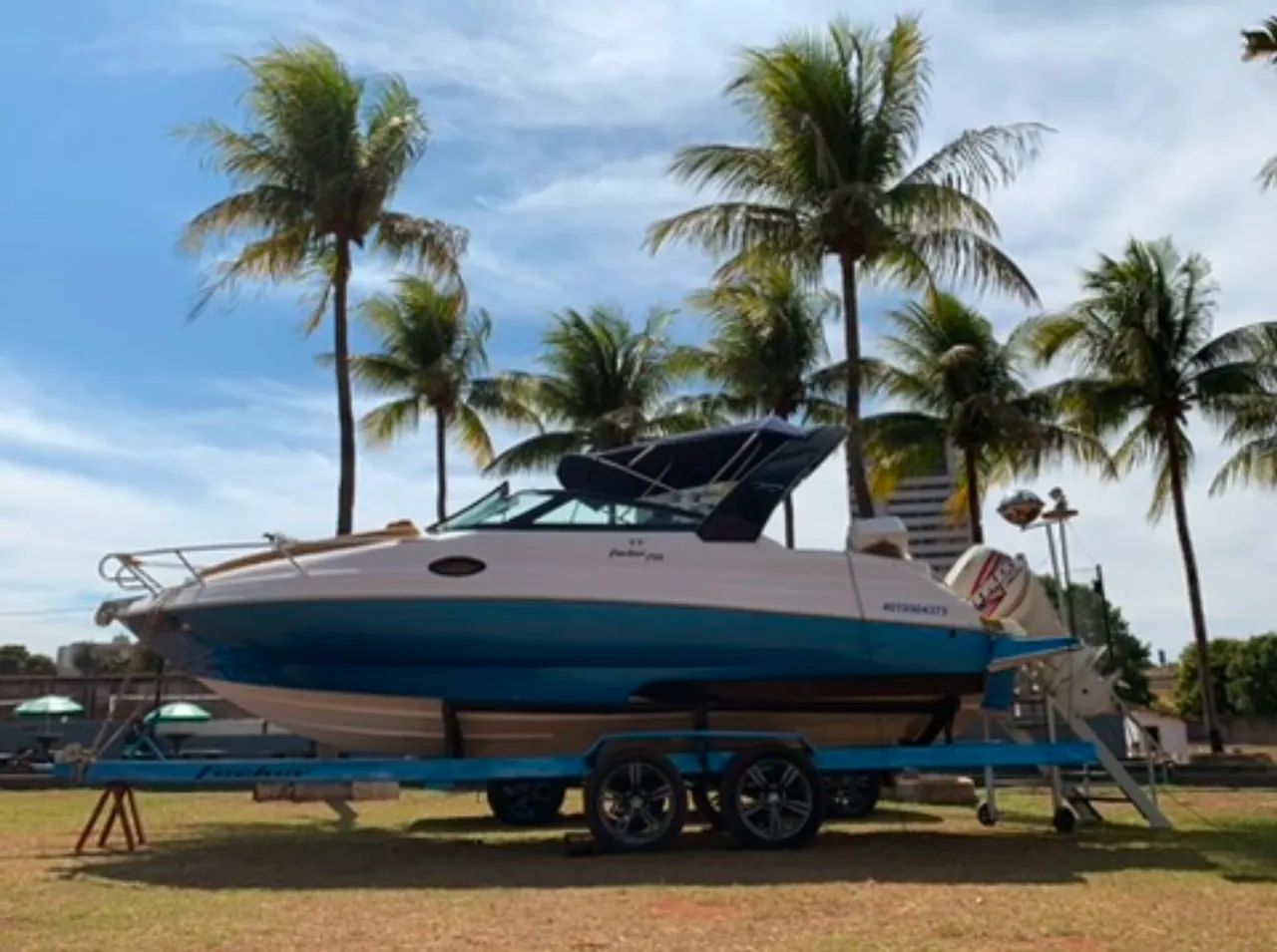 Lancha Focker 255
