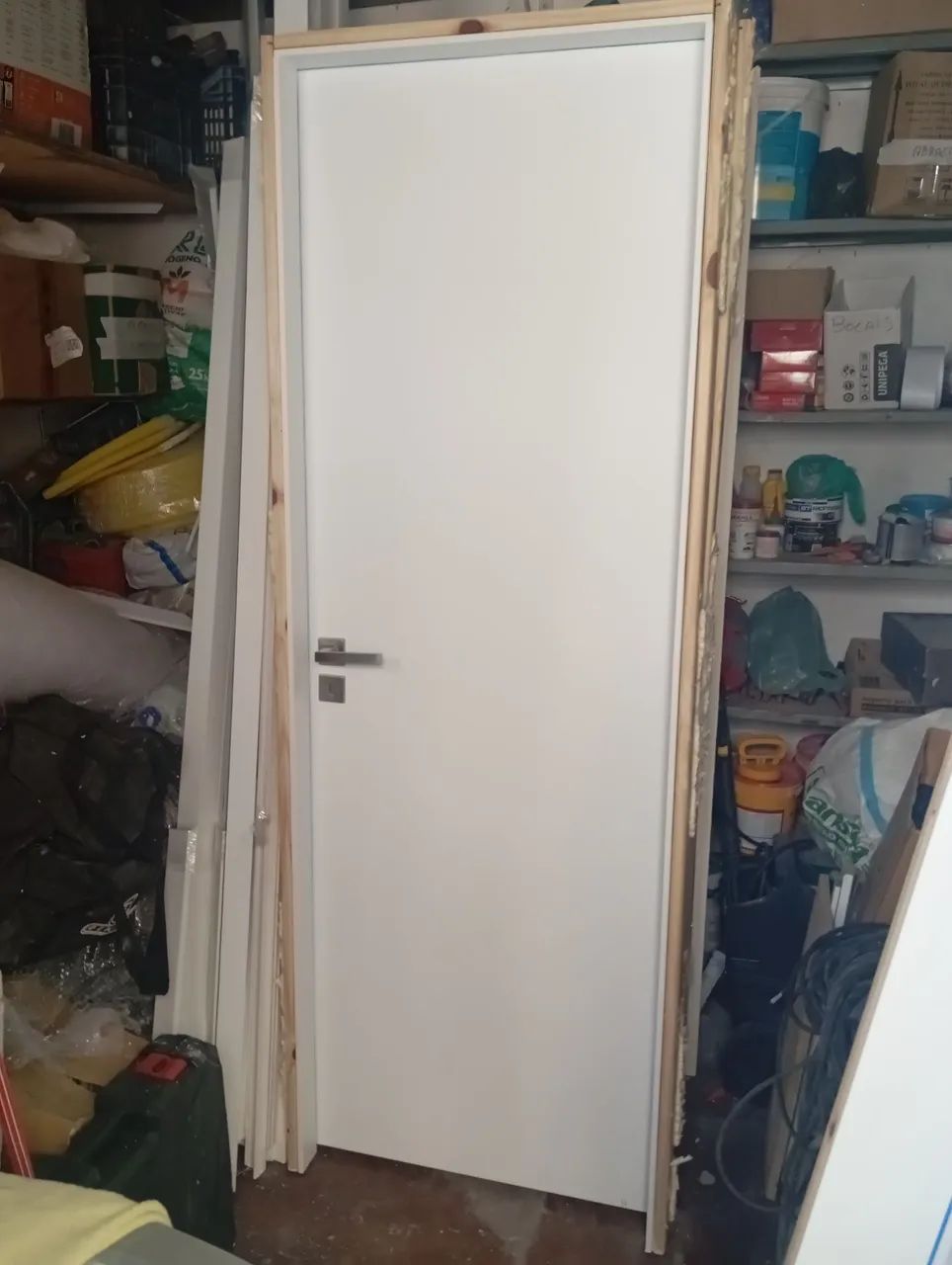 Portas de madeira 72 cm x 2.10 com guarnições novas e ferragens. Relação abaixo. - Foto 5