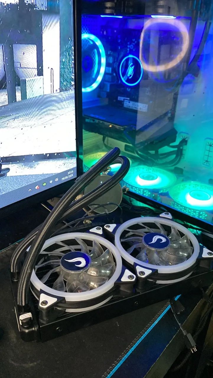 water cooler Cooler Master de 240 mm, com duas ventoinhas e iluminação RGB. - Foto 2