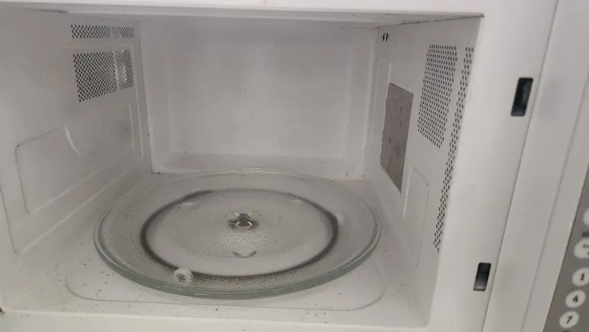 Micro-ondas Electrolux com defeito - Foto 5