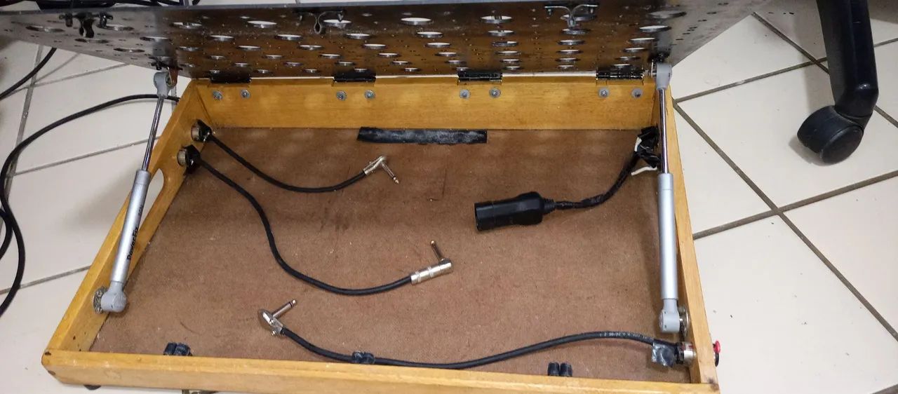 Pedalboard 60x40cm com gaveta  - Foto 4