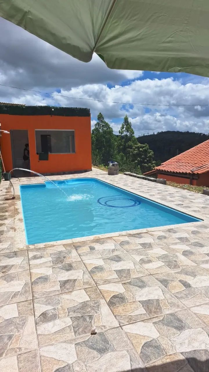 CHACARA COM PISCINA E BANHEIRA AQUECIDA 1600M²