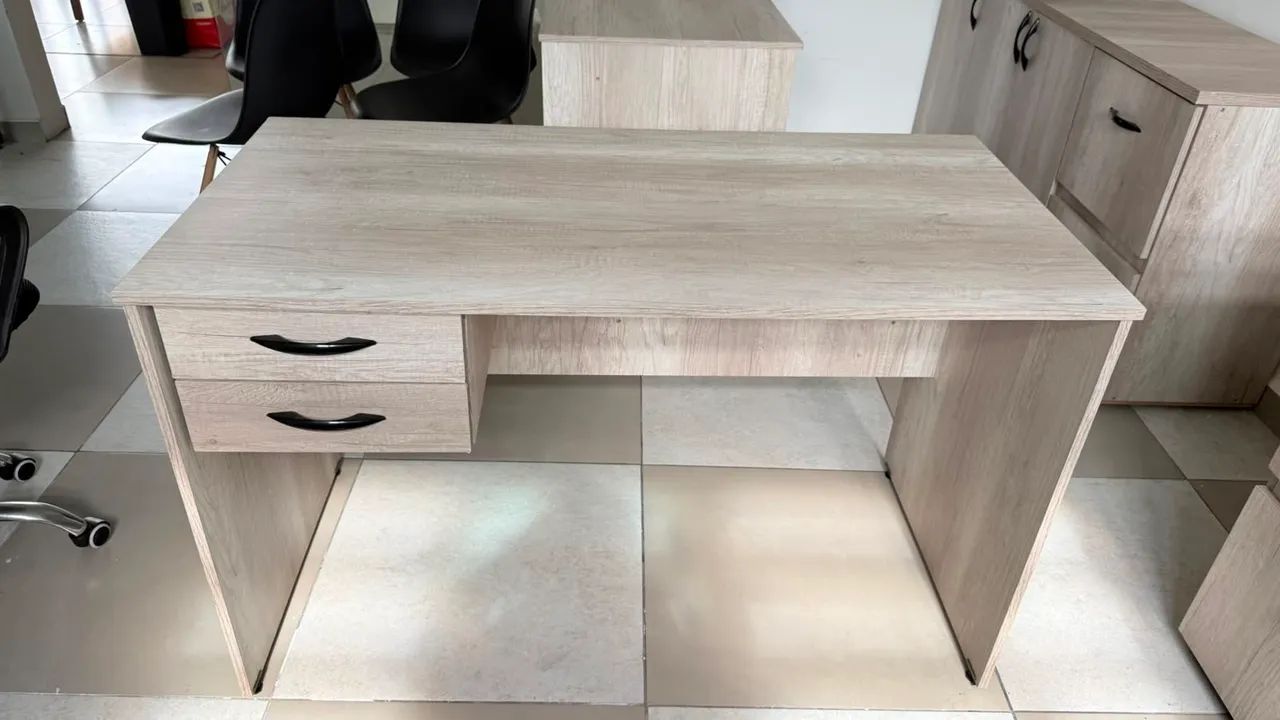 Mesas de escritórios em perfeito estado - Foto 2