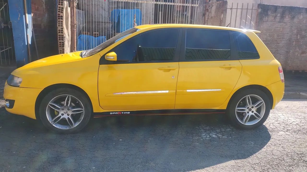 Fiat Stilo Dualogic 1.8 Sporting Flex 8V 5P 2010 - Foto 2