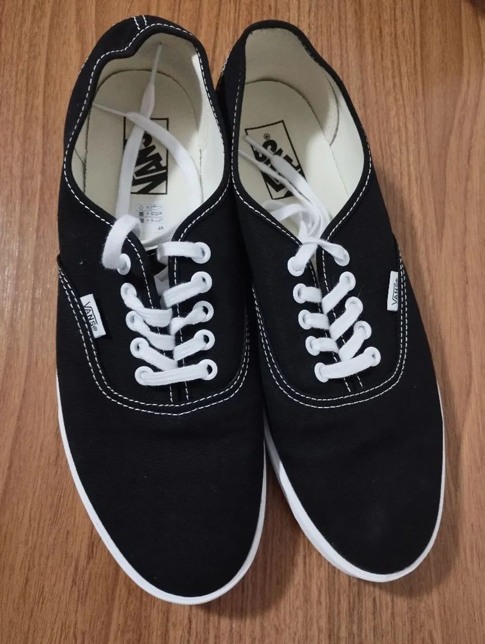 Tênis Vans Authentic 42 usado uma única vez 