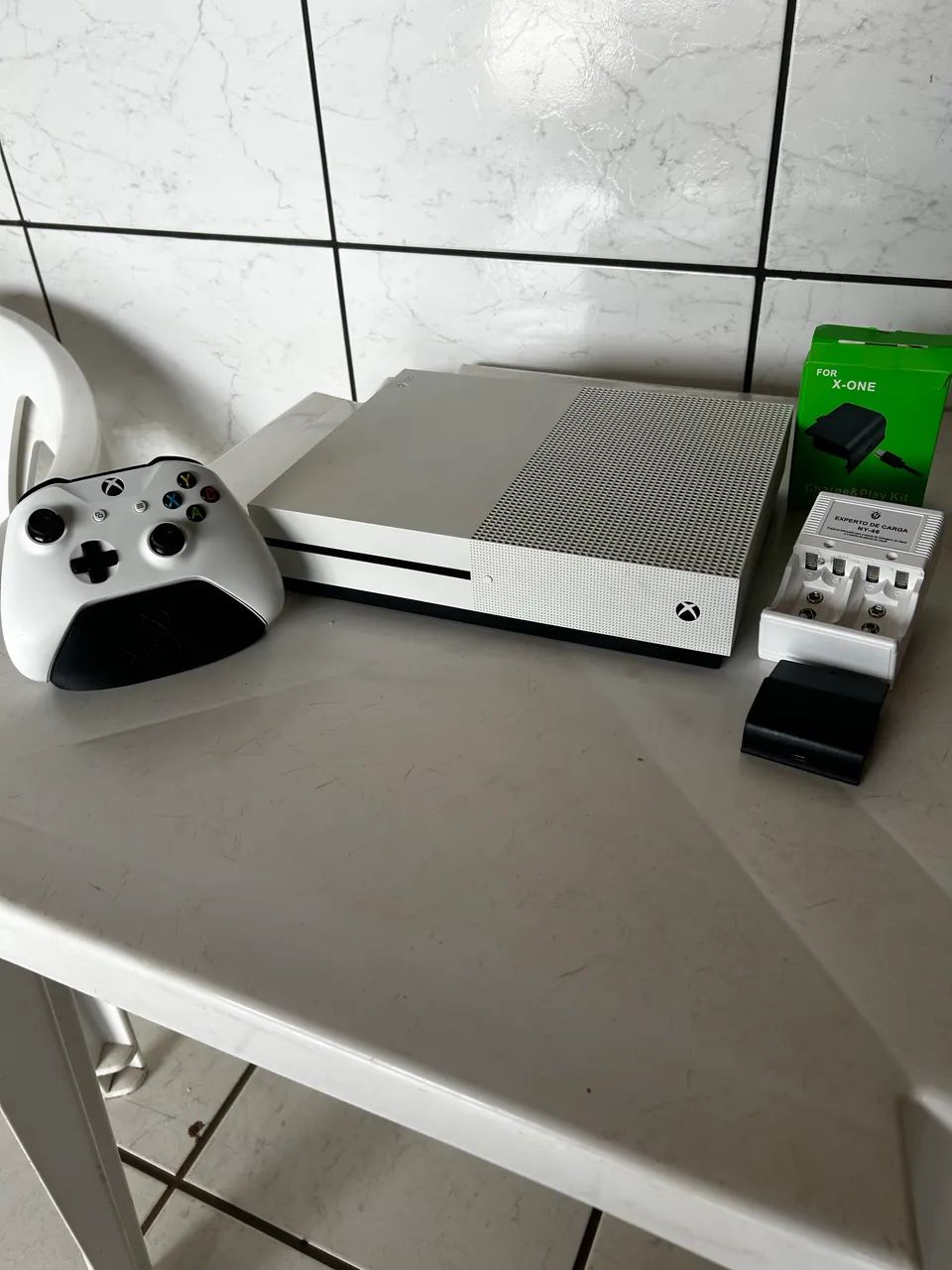 Xbox One S 1TB - Foto 2