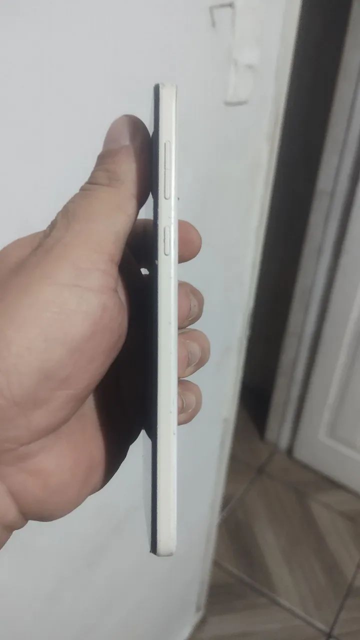 VENDO CELULAR MOTOROLA MOTO E13 DE 64 GIGAS COM PELÍCULA 3D FUNCIONANDO TUDO  - Foto 5