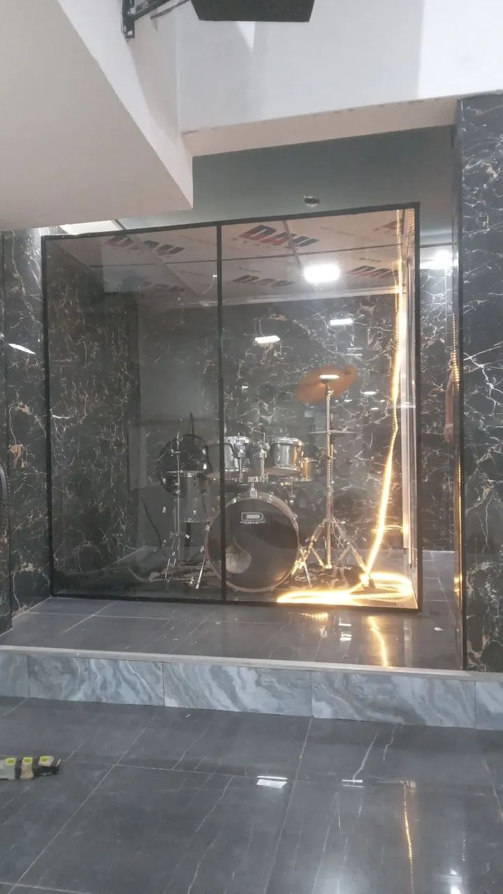 Aquário de Bateria acústica 