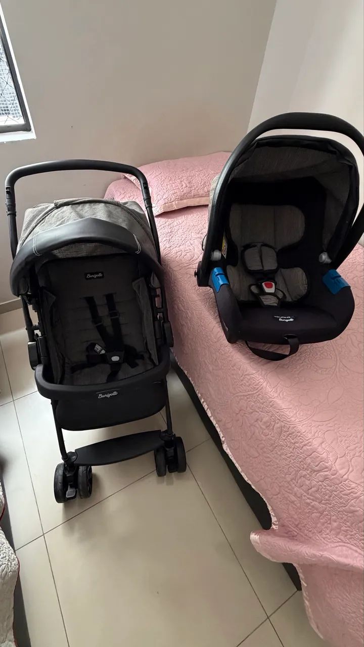 Carrinho e bebê conforto da burigotto estado de zero !