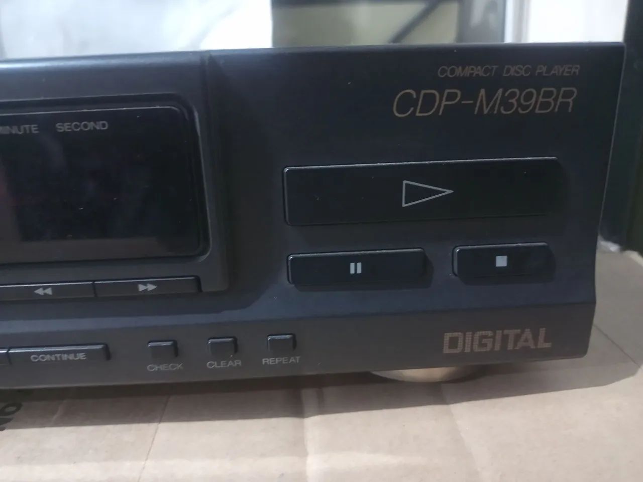 Toca CD player Sony(leia o anúncio) - Foto 2