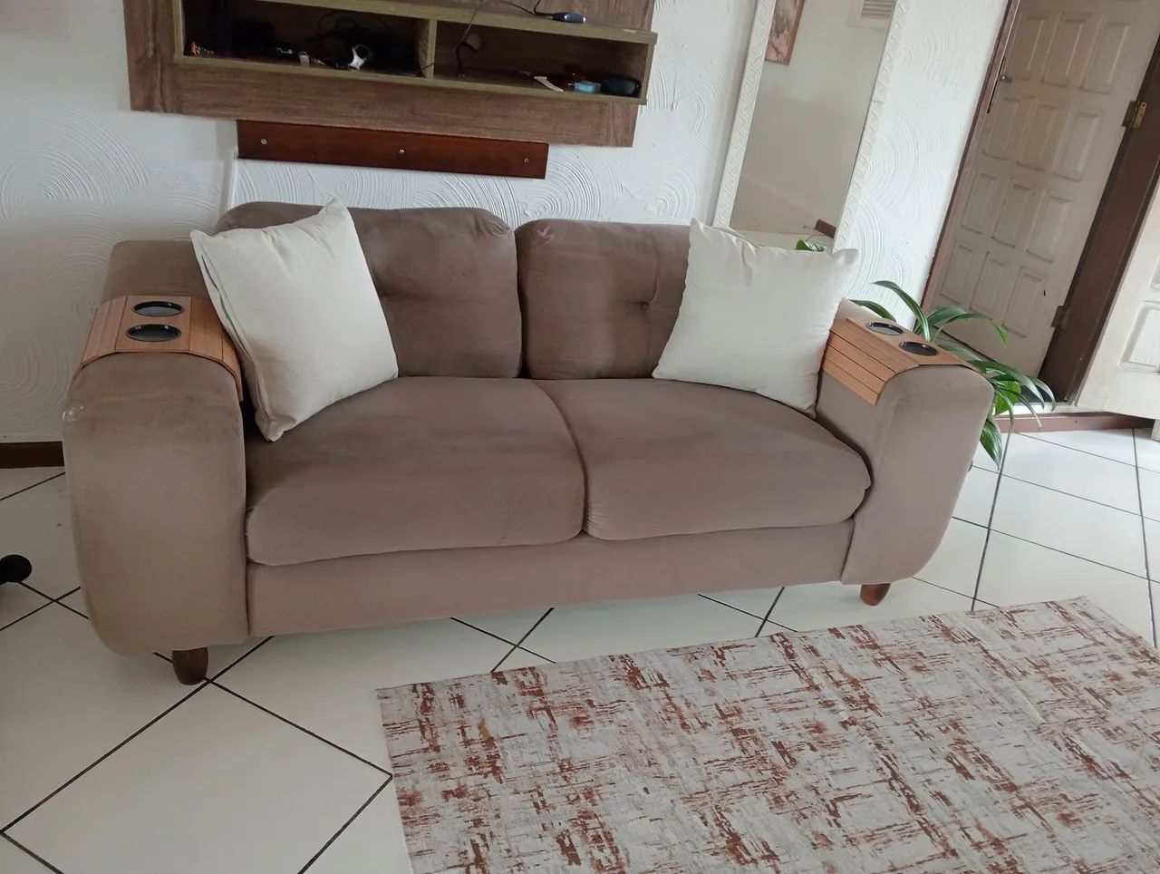Sofá 3 lugares - Foto 3