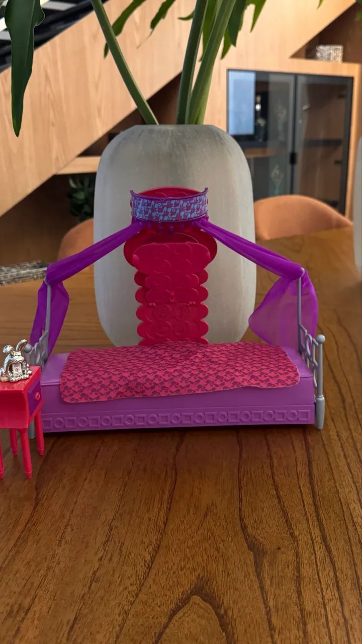 Cama de Boneca Barbie rosa e lilás Mattel - Foto 4