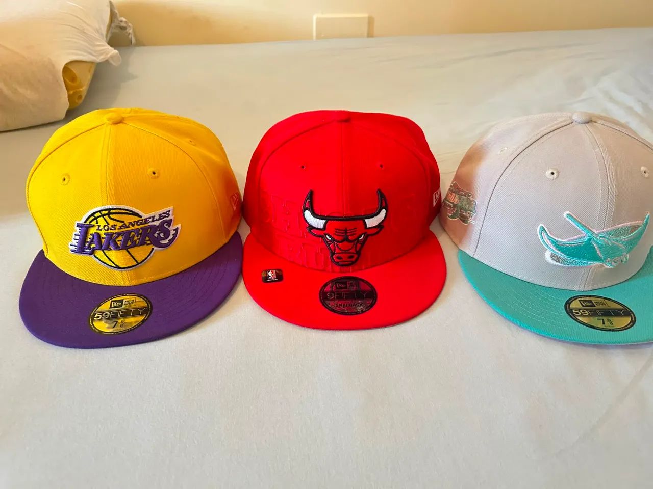 Bonés new era