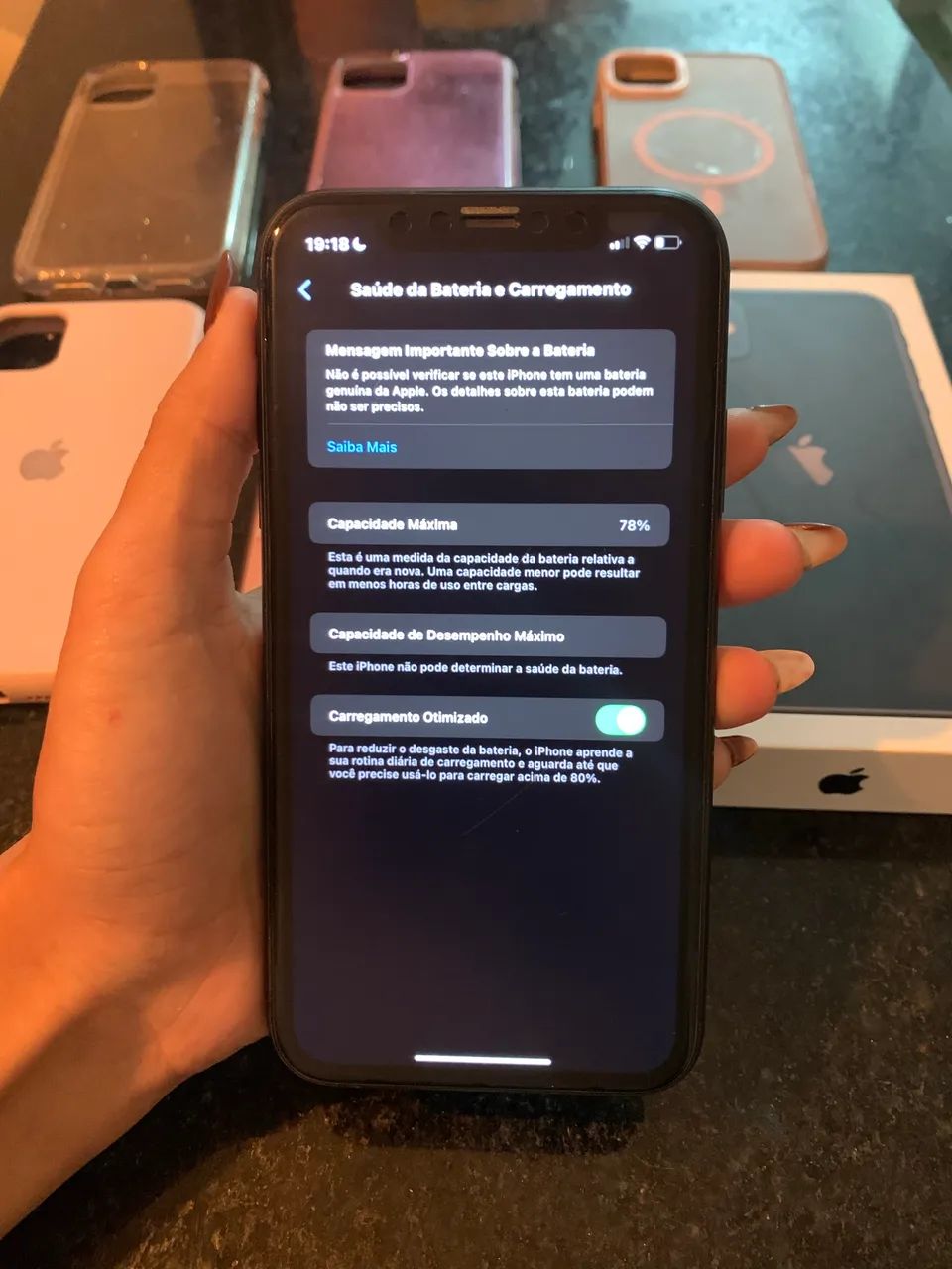 iPhone 11 Preto - Excelente estado + 8 capinhas  - Foto 5