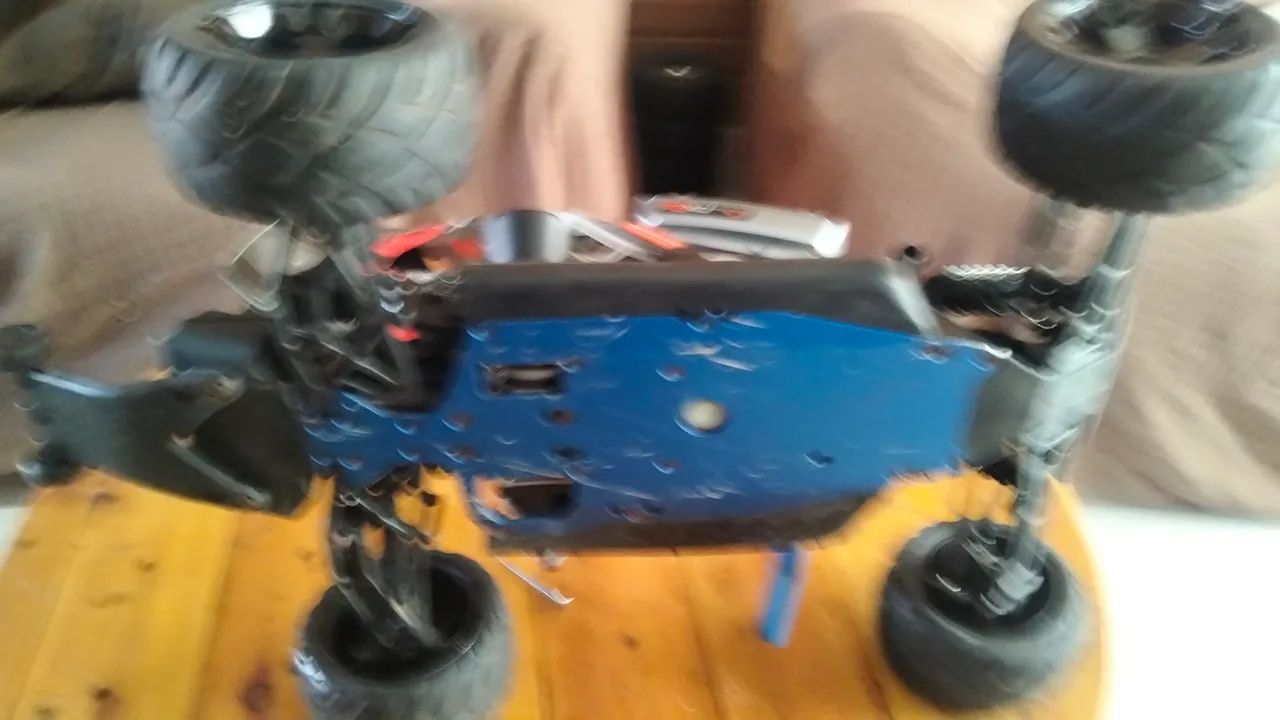 Automodelo traxxas jato 3.3 - Foto 5