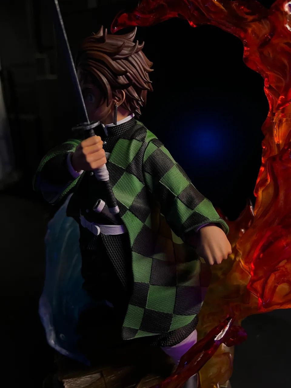     Tanjiro Kamado em Resina Pintado à Mão - Demon Slayer - Foto 3
