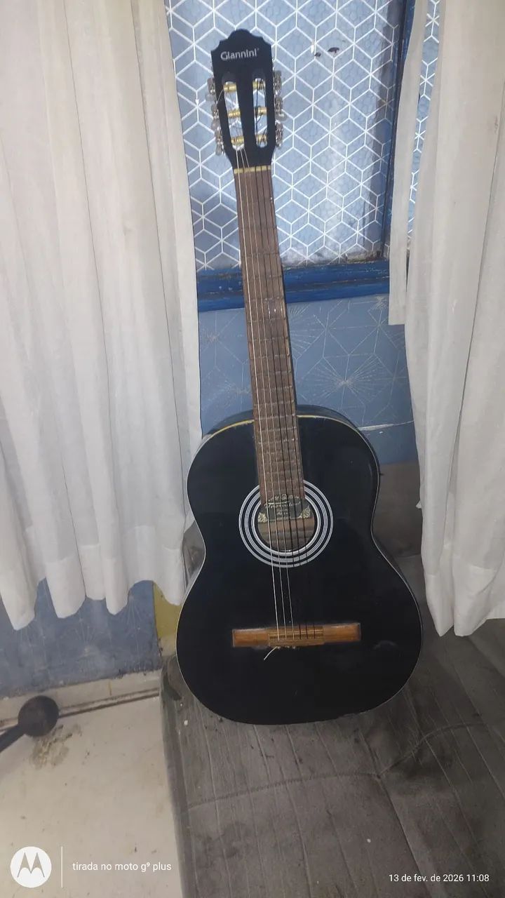 Violão Giannini das antigas 