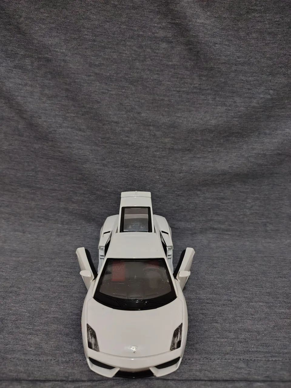 Carro colecionável Lamborghini Gallardo 1:24