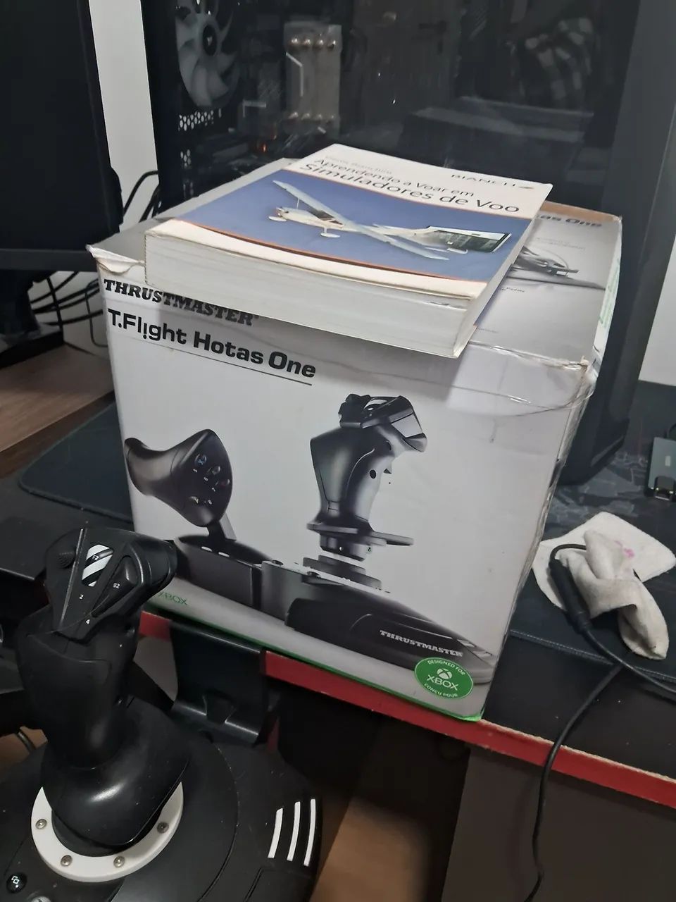 Thrustmaster T Flight Hotas com livro para aprender a voar em simuladores - Foto 2