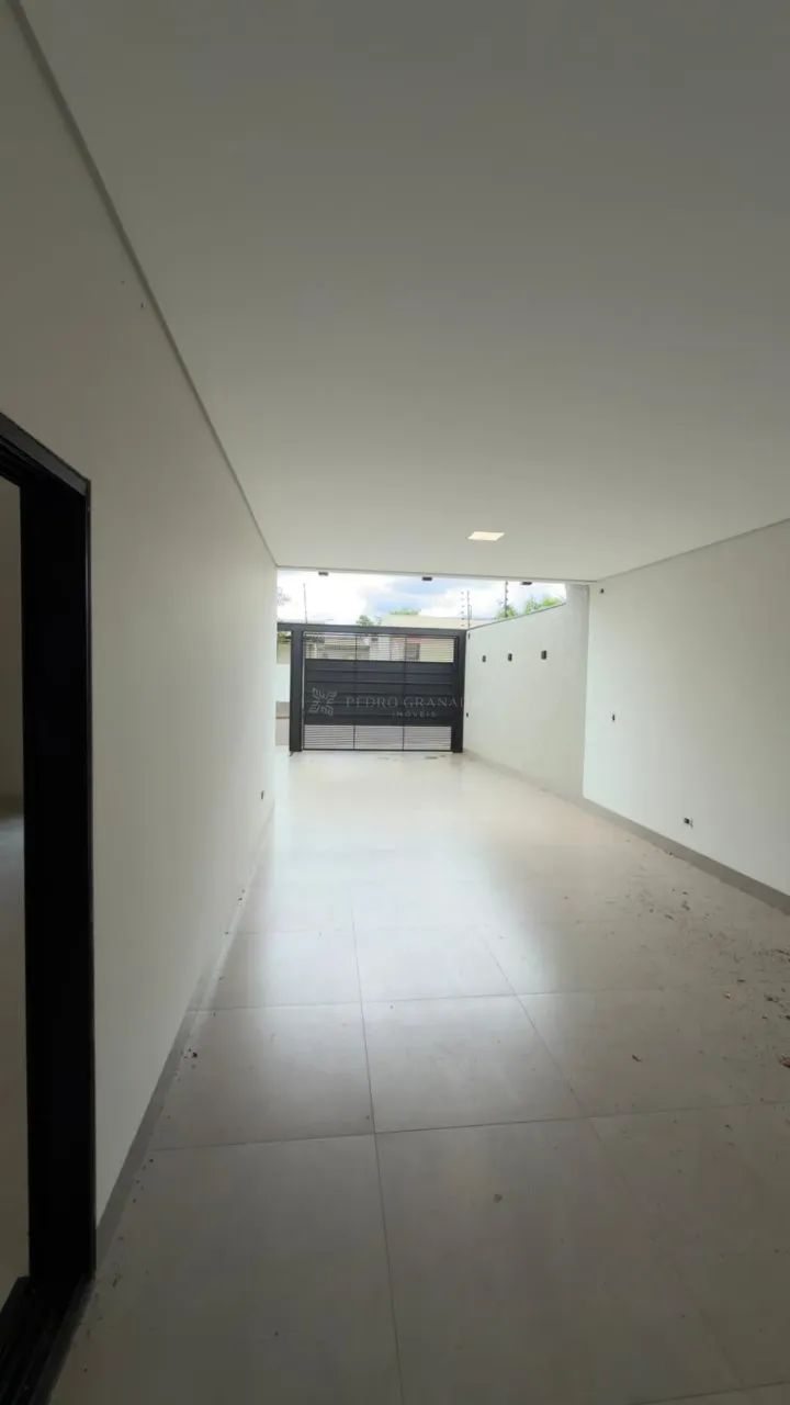 Linda casa nova e moderna com cozinha planejada - Foto 3
