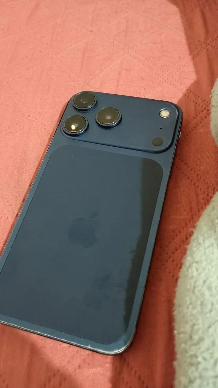 Celular Xr com parte de trás do 17 pro  - Foto 2