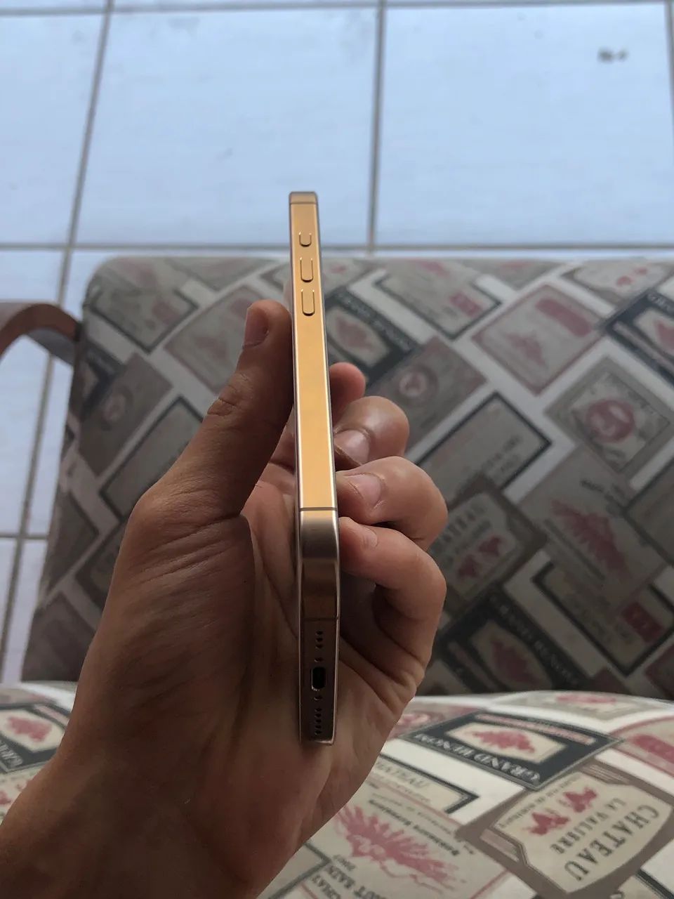 Iphone 16 pro 256 dourado unico dono - Foto 3