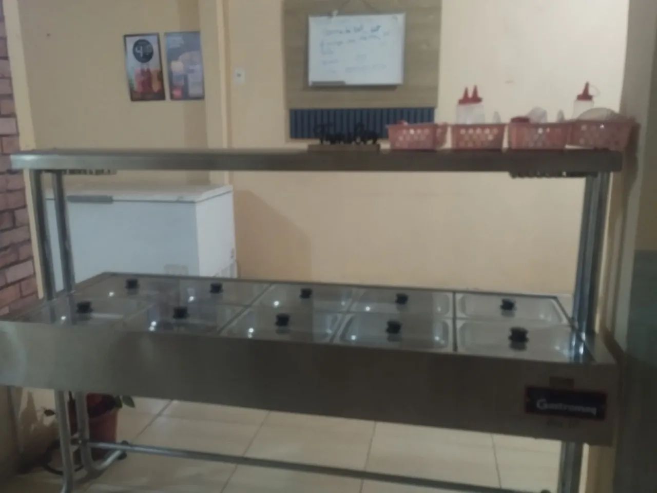 Vende se uma estufa (buffet) - Foto 3