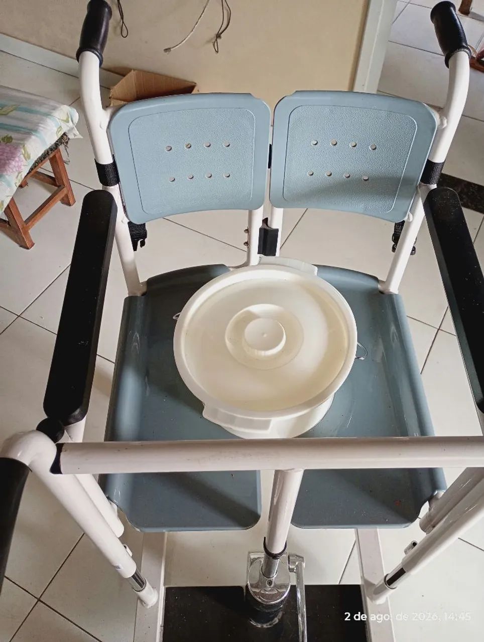 Cadeira de transferência e de banho - Foto 3