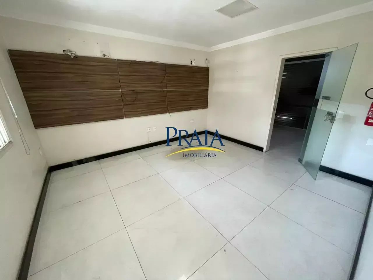 Casa Comercial com 4 Quartos para alugar, 100m² - Jaburuna - Foto 2