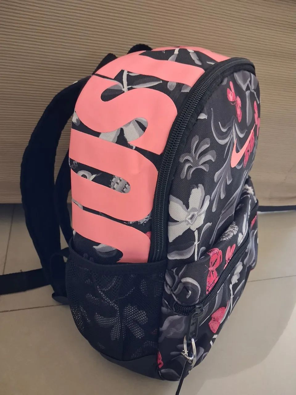 mochila pequena nike nova original imperdivel - Foto 2