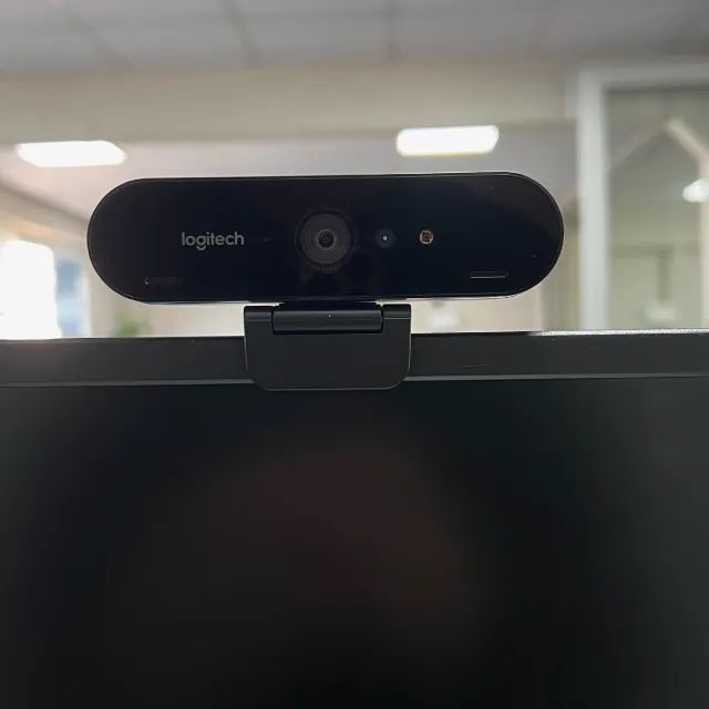  Webcam Ultra Hd 4k Pro Com Microfone Embutido Brio Logitech Cor Preto Webcam Ultra Hd 4k  - Foto 2