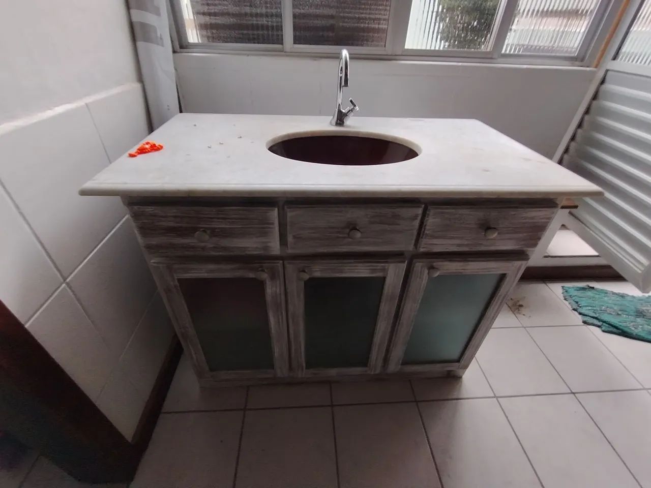 Vendo armário de banheiro  - Foto 2
