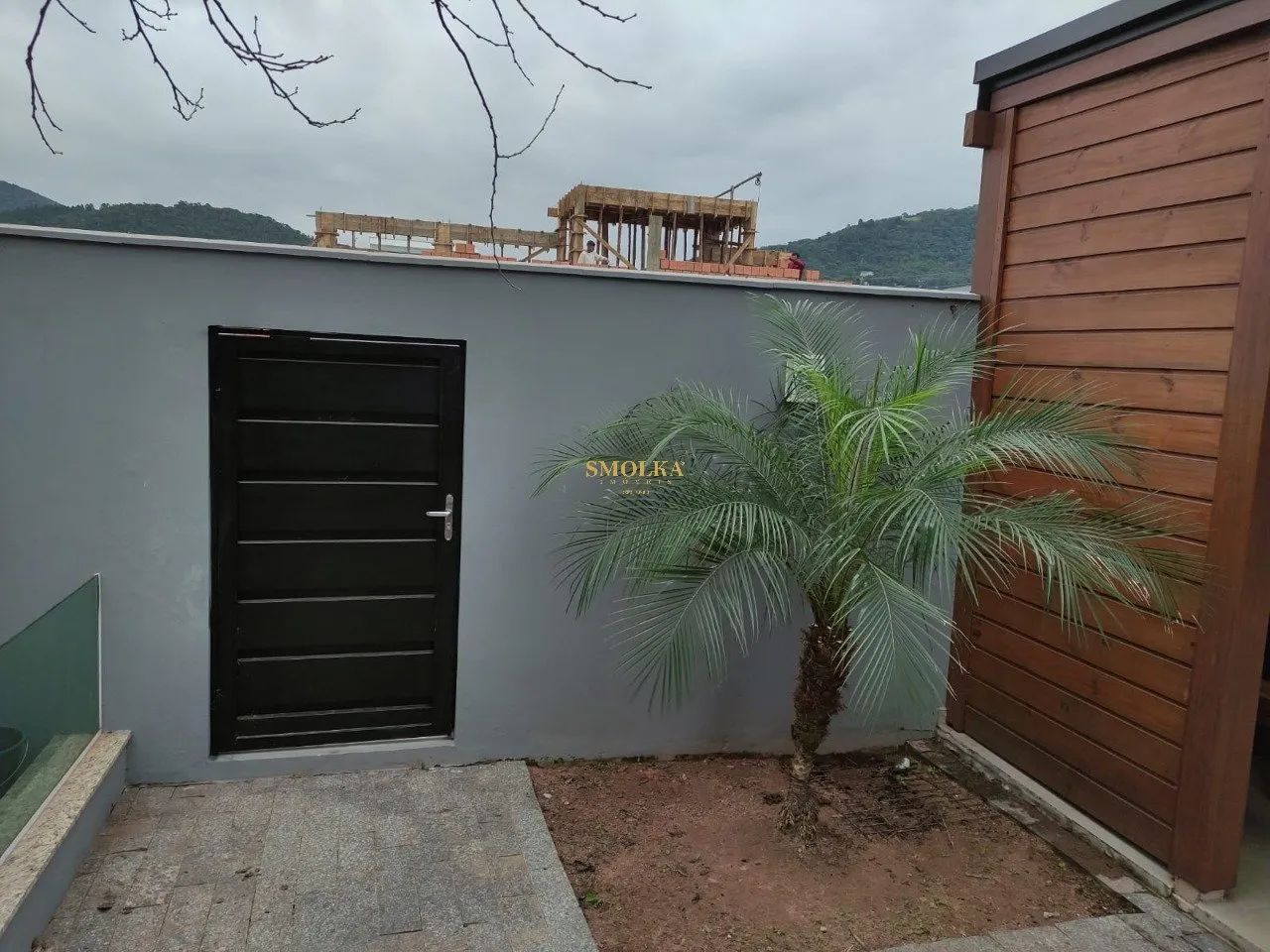 2 terrenos com 1 casa em loteamento com 918 m2 - Foto 2