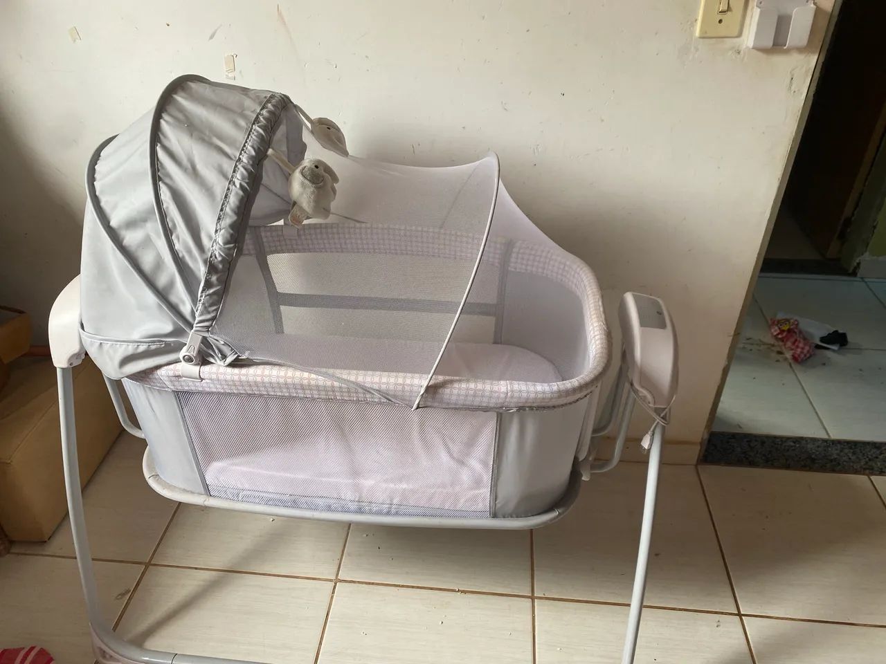 Vendo esse Berço moisés elétrico 