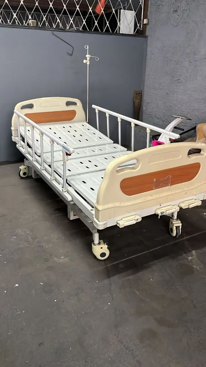 Cama Hospitalar Manual com 3 Manivelas