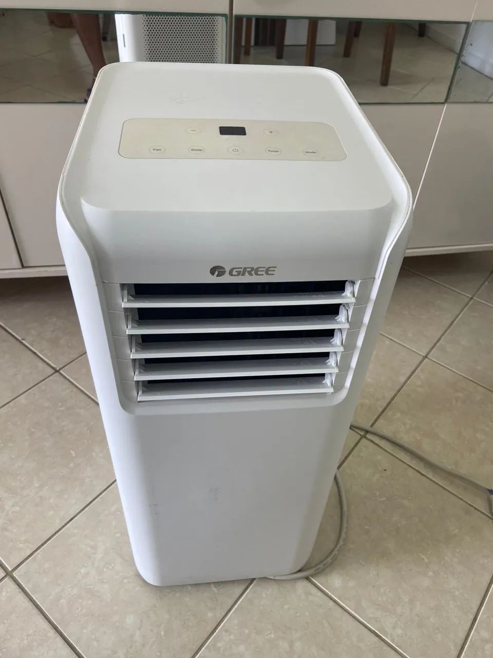 AR CONDICIONADO PORTÁTIL 