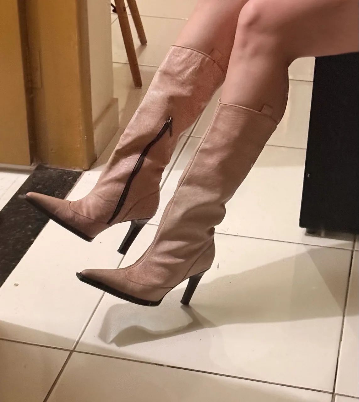 Bota em couro legítimo feita a mão  - Foto 3