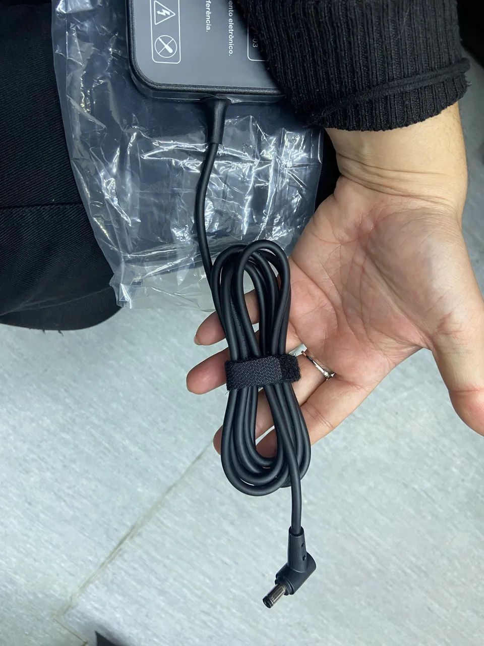 Fonte Carregador TECOM AC ADAPTER MODELO:AS195V923A  - Foto 5