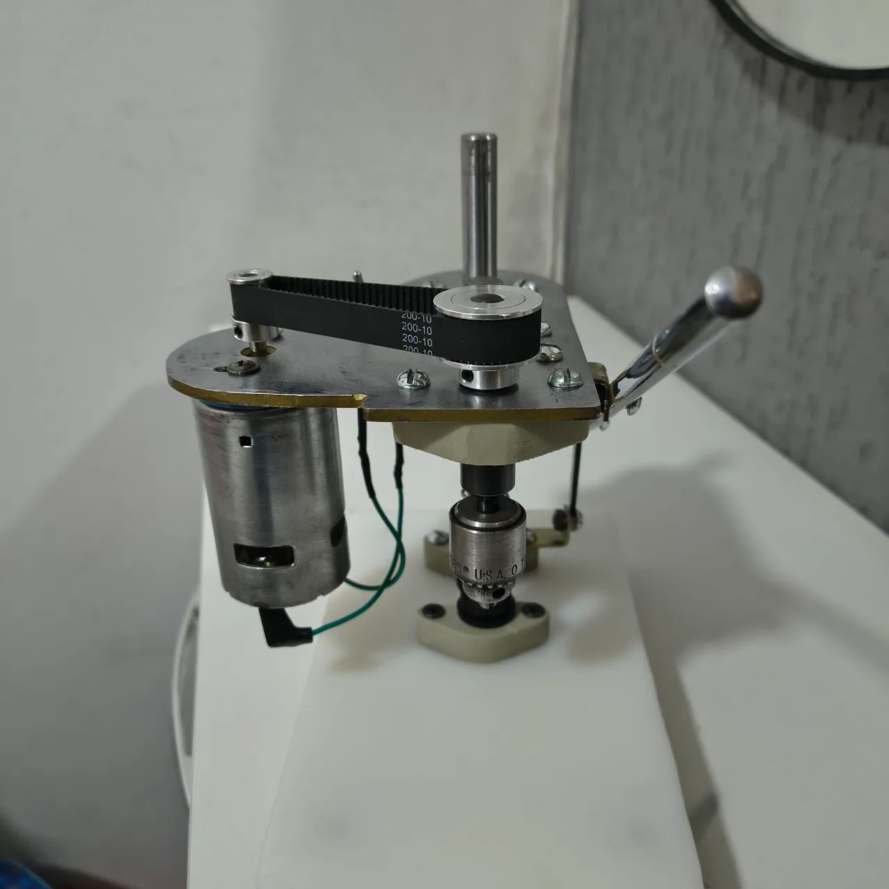 Furadeira de bancada 12v