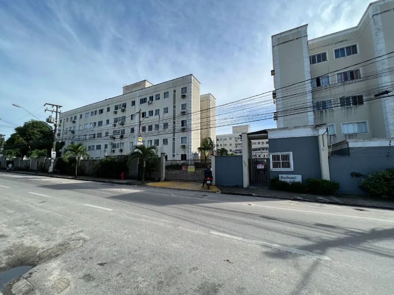 Apartamento com 2 dormitórios para alugar, 46 m² por R$ 1.550,00/mês - Messejana - Fortale