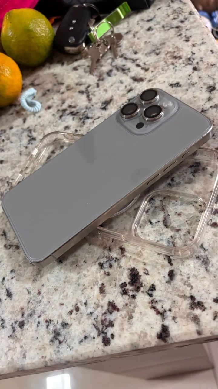 iPhone 15 pro max 252 gigas cinza espacial - Foto 3
