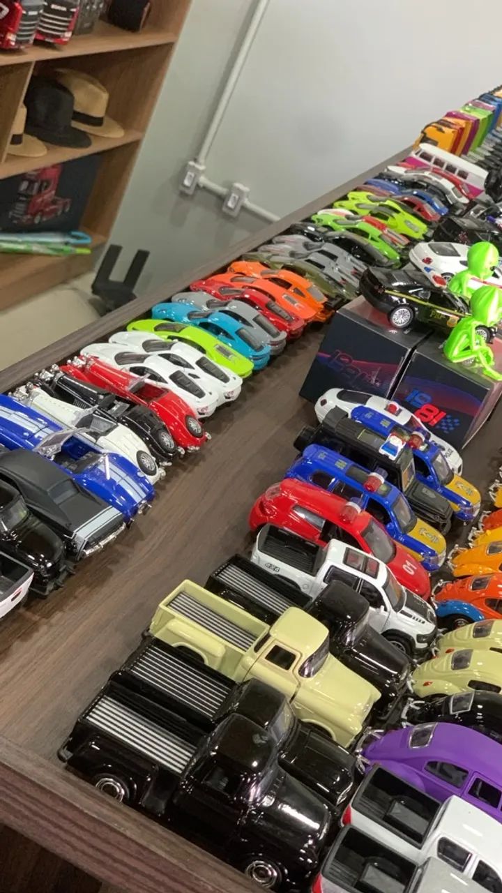 CARRINHO E CAMINHÃO EM MINIATURAS - Foto 3