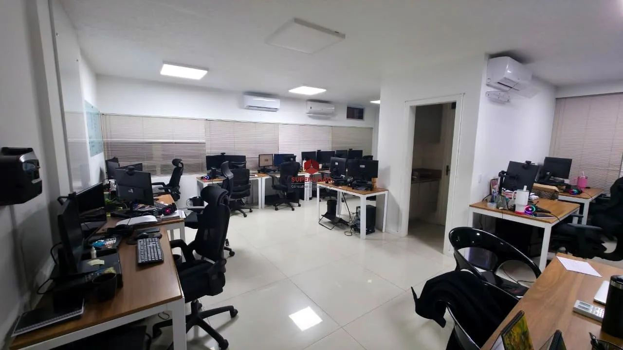 Sala comercial á venda com 52,61m² privativos no Centro - Florianópolis/SC - Foto 2