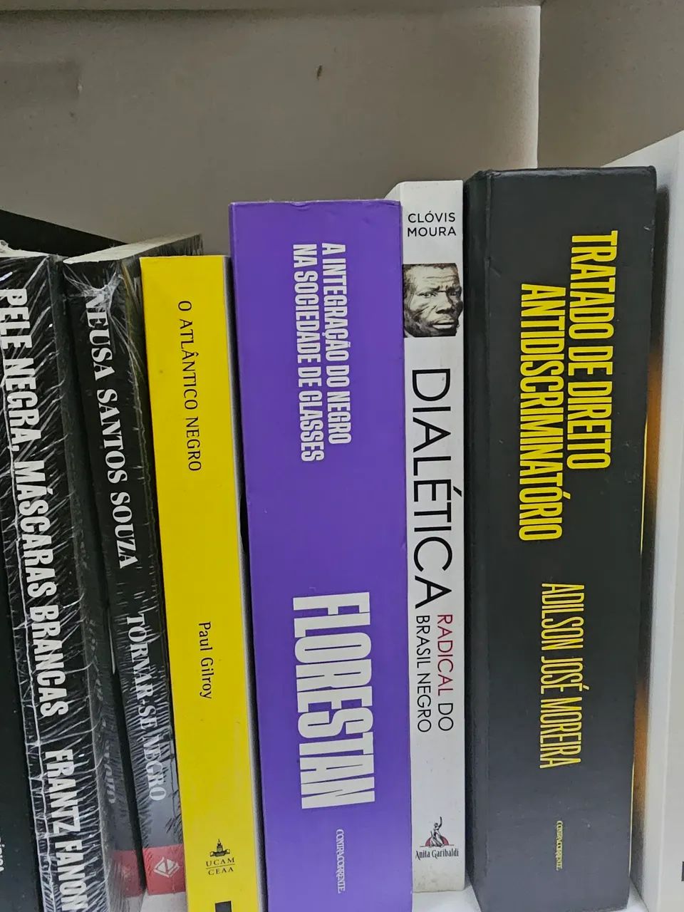 Livros novos.