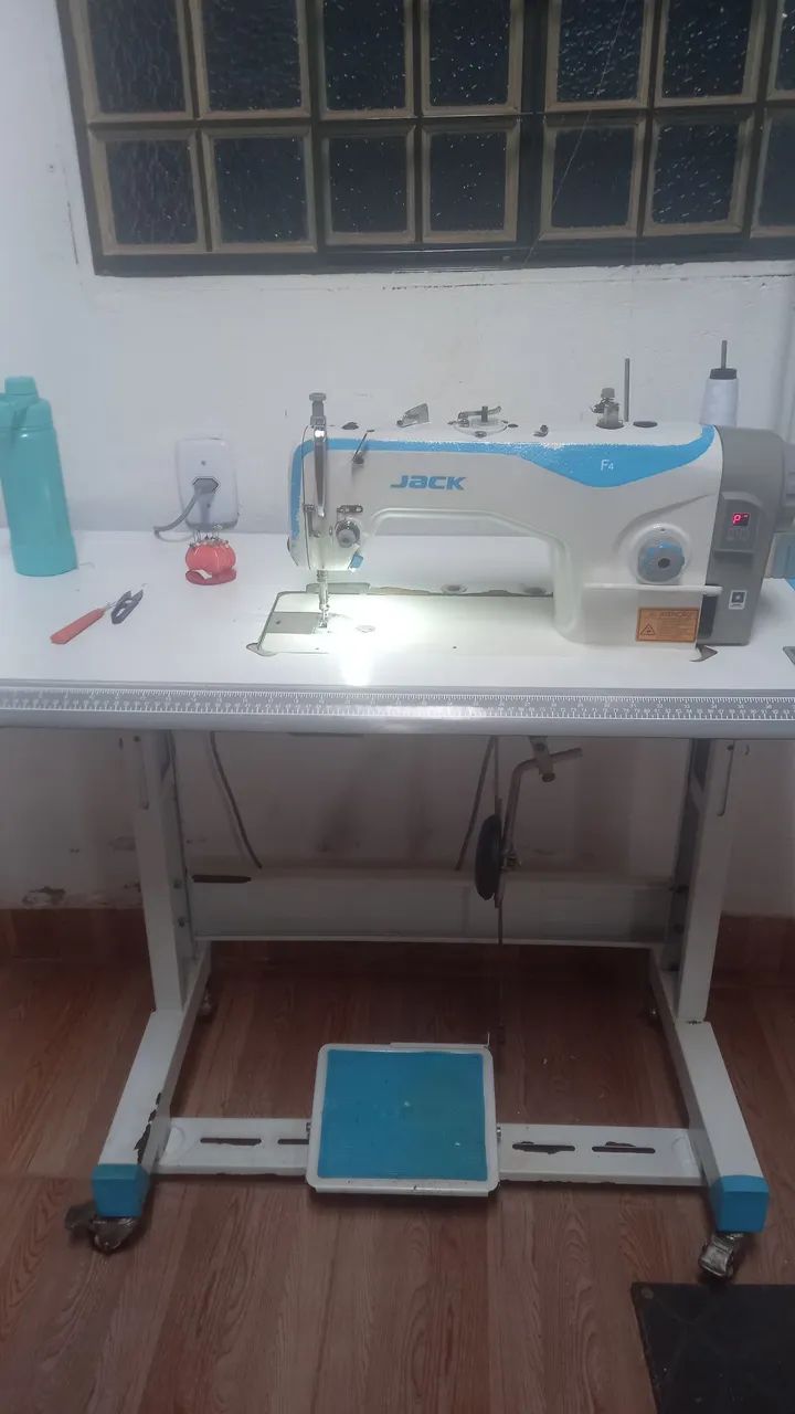 Máquina de  costura  jack F4  - Foto 2