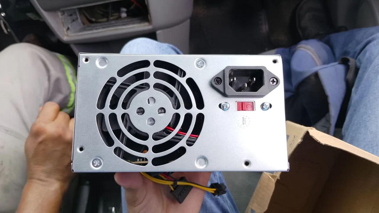 fonte de alimentação C3Tech modelo PS-200V4 - Foto 3