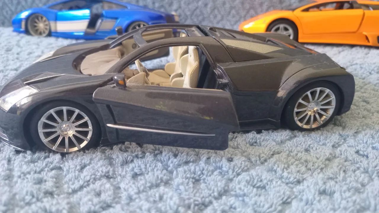 03 miniaturas na escala 1:24  - Foto 3