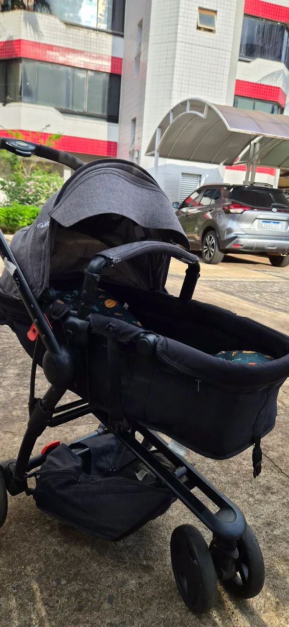 Carrinho de bebê com bebê conforto  - Foto 4