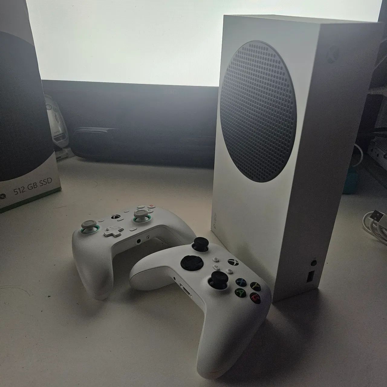 Xbox Series S + 2 Controles - Consoles de Vídeo Game - Pontalina